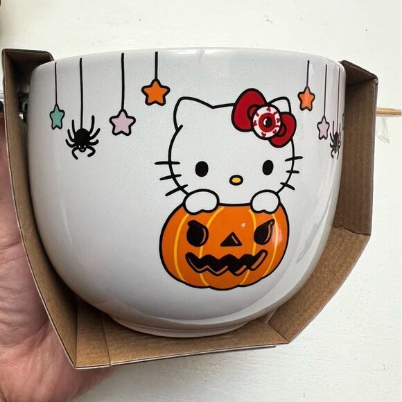 Sanrio Hello Kitty 20oz Halloween Ceramic Bowls with Chopsticks (set of 3) NEW - Picture 4 of 6